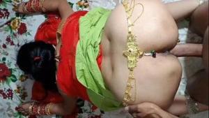 Indian Village House wife fucking with step brother on bedroom xxx
