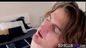 Buff amateur gets ass jizzed