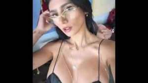 Mia kha gosta de brincar mesmo  sem dar mais