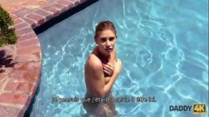 DADDY4K. Grand poussin décide de faire l’amour à un homme mûr chevronné