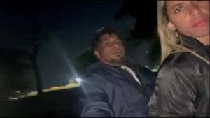 ESPOSA DANDO PRO AMIGO DO CORNO NA PRAIA