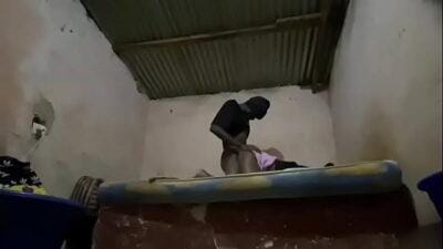 BLACK cul xxx se fait prendre par une grosse bite noire