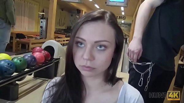 hunt4k boy is ready to sell his seductive girlfriend for good prize