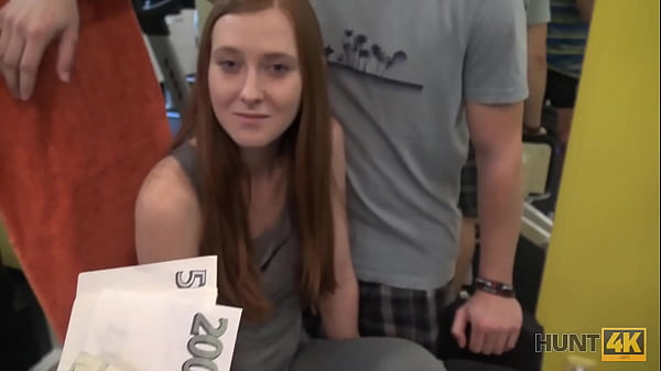 hunt4k cuckold for cash permits hunter to fuck his gf in the empty gym