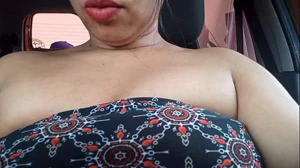 stepmother walking through the streets makes her want to masturbate her tits and pussy