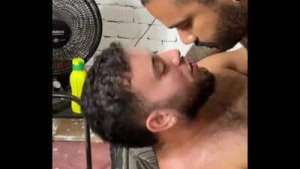 Fodendo o ursão – Assista completo (RED)
