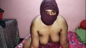 Make-up guy fucks hot Indian model client hard at home makeup wale ne kiya Clint chudai with hindi audio voice