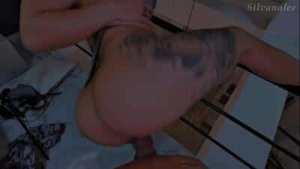 MILF Only Le Pide a Su Mejor Amigo Que Le Grabe Un Video Y Termina Follandola Como a Una Puta