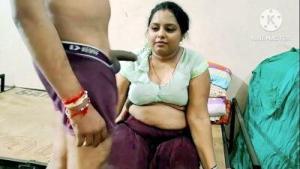 Desi hot girl friend ki majhedare chudai Hindi Audio me