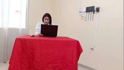 I find a beautiful MILF watching porn and take the opportunity to make her suck cock and fuck her.