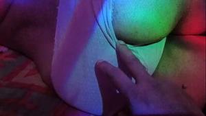 Desi Girl Shalini Get Massaged her Sexy Ass