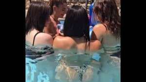 Réel / Vidéo N•74 ORGIE D’actrice X ( 4 filles, gode ceinture/ Double gode…