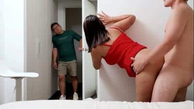 Vamos a CACHARRR!! peruana Amber se folla al amigo de su hermanastro.