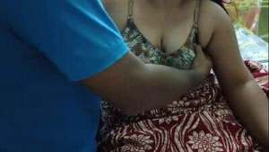 Desi Saree Clad Sexy Wife Moumita enjoyed Body Messaged and Fucked