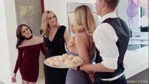 Best Of ZZ – Julia Ann Olivia Austin, Julia Ann, Cassidy Banks / Brazzers/ Enter XVPROMO on official site for discount