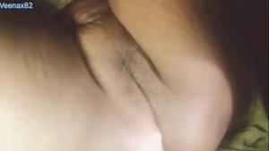 आज इंडियन बहन ने खिरा से चुदाई की