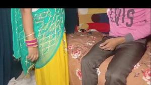 Rajsthani wife ko karwa chut me jam kr chudai pussy fuck sec