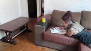 safada rabuda nao deixou eu jogar video game, entao meti no rabao dela no pelo