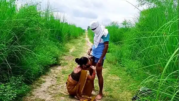 desi beautiful hot bhabhi jungle main sex kiya out