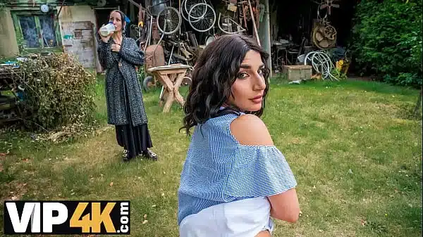 hunt4k hunter loved the outdoor sex with a hot brunette chick