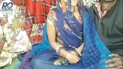 Episodes (1)Desi Rashi aunty sex with awesome first hindi audio Claire Vaise lifted her saree and started fingering