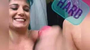 LAURASQUIRTS had to show her NEW Toy,( Sohimi) in SHORT but WET video