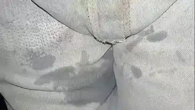 Pañal orinado con múltiples orgasmos