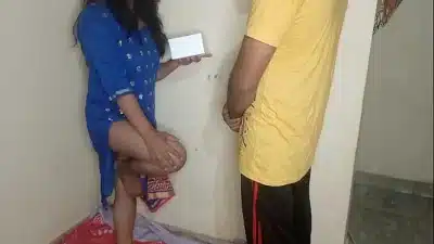 Delivery boy make me doggy and fucked me because I didn’t have cash for food