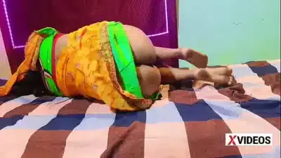 देसी हॉट चीटिंग भाभी अपने हसबैंड के फ्रेंड से चुदाई करवाई