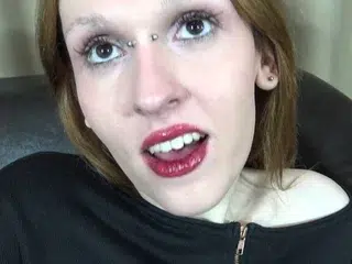 FEMOUT   Who s a Pretty Polina