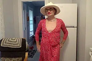 Lady in red. Sveta Lu-sin. 2023