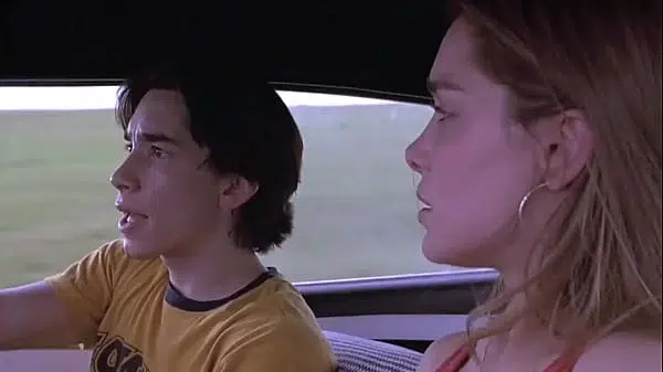 RESUMO DO FILME – OLHOS FAMINTOS Com a participação de Carlinhos Vidente