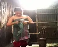 vILLaGe GIrLs Bangladeshi Village Girl Bath Show- Webcam Porn – Show Gurl