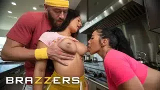 BRAZZERS – Morgan Lee & Lexi Samplee Are Ready For The Game But Xander Has Naughtier Things In Mind
