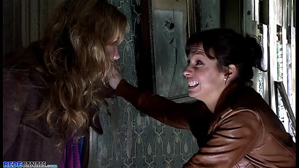 Doctor Who E Mia Khalifa juntos