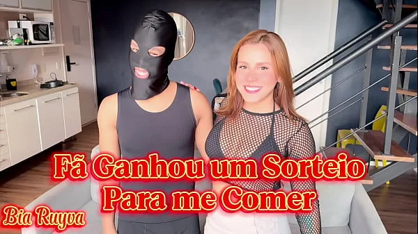 Fã sortudo ganhou sorteio pra me comer!