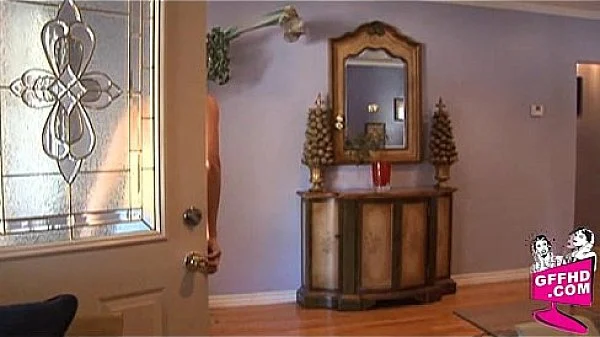 Girls having fun 1022