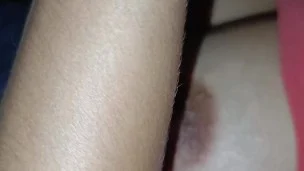 Le chupo las ricas tetas a mí compañera de universidad