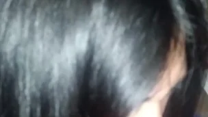 PRIMER PLANO: Mamada lenta y sensual con labios grandes