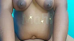 Tamil Mahi Aunty Hot Ride In Hubby Homemade