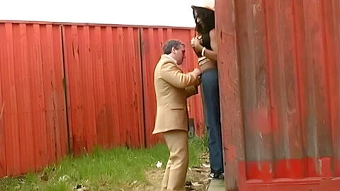 The Loser And The Mulatto Transsexual Fucked Each Other