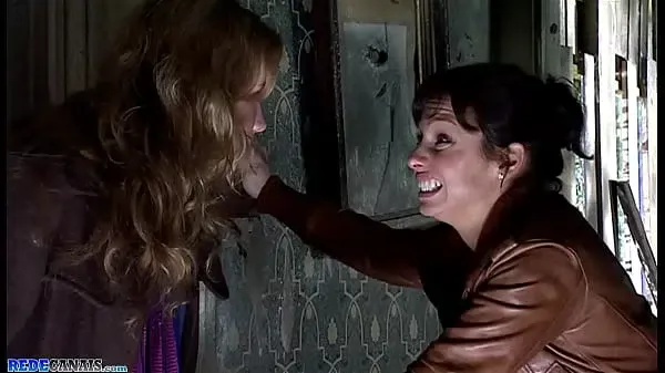 Doctor Who E Mia Khalifa juntos