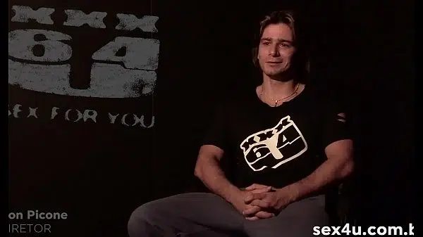 Don Picone com certeza é o diretor pornô que mais revelou talentos. Ele foi responsável por levar as mais lindas atrizes para as grandes produtoras do Brasil