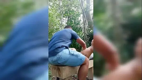 Leyne Rodriguez. Latina fucking in a natural park