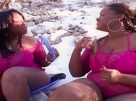 Chocolate Bbw, Skyy Black And Bbw Hotties In Hotties And Share His Bbc In The Hardcore Threesome