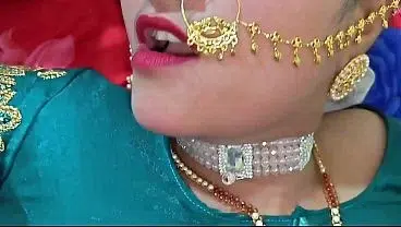 Beutiful Indian couple In bedroom Romantic sex clear hindi audio