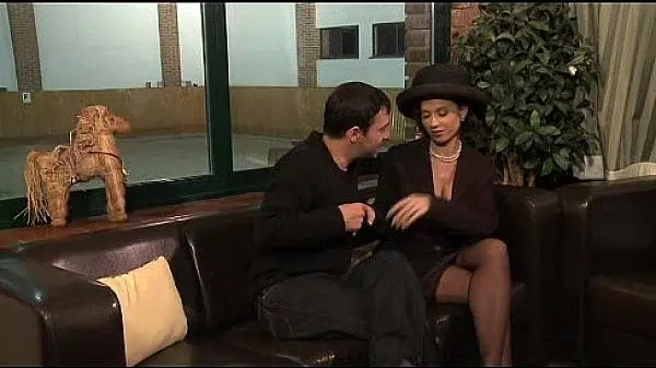 Cindy Dollar – Jeunes Et Deja Veuves