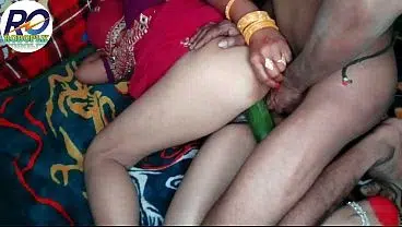 Desi village house’s step mother fucked together in doggy style in red saree with Hindi audio Claire Vais full video