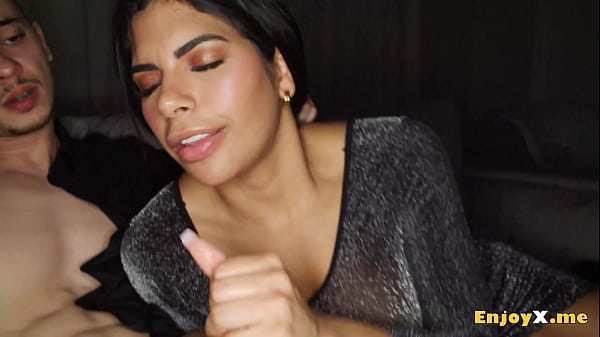 Get prepped for a horny, dissolute night with Catherine Knight and her buddies in this outstanding xxx porn. Catherine Knight gets double-stuffed by two rock hard spears on Black Friday’s super sale, making it a wonderful XXX deal.