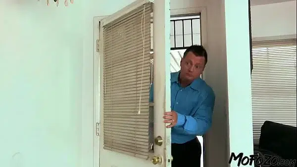 MOFOZO.com – 19 Year Old Student Is Fucking With Her Professor